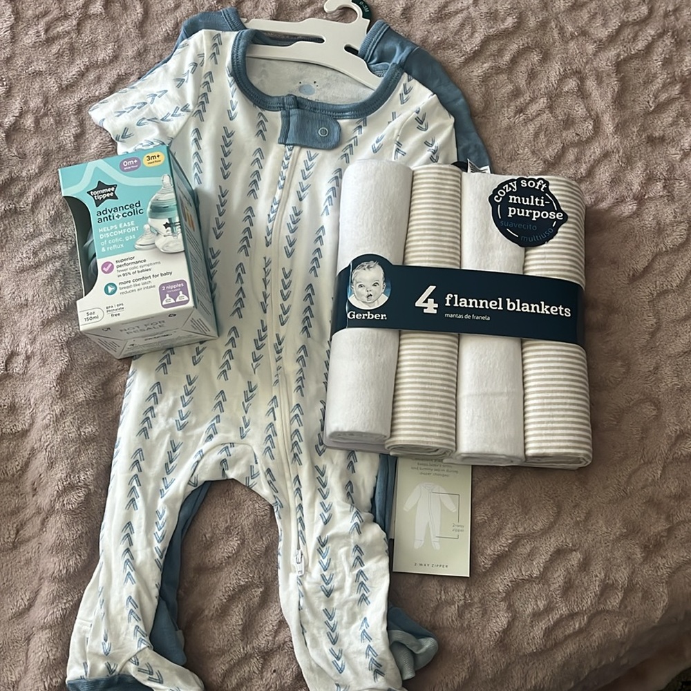 NEW BABY BUNDLE✨ - Picture 4 of 5